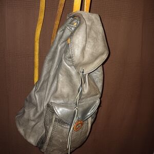 Hand Crafted Distressed Black Leather Sling Backpack - Bedstu Look Alike